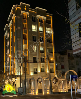 نورپردازی نمای ساختمان مسکونی مارینا